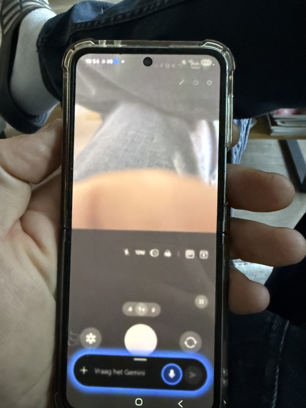 Afbeeldingslocatie: https://tweakers.net/i/j4lYgJ2eZprET6_NMl6EE4bbahU=/x800/filters:strip_icc():strip_exif()/f/image/LYERh9PSj9daqg2lyql11paU.jpg?f=fotoalbum_large