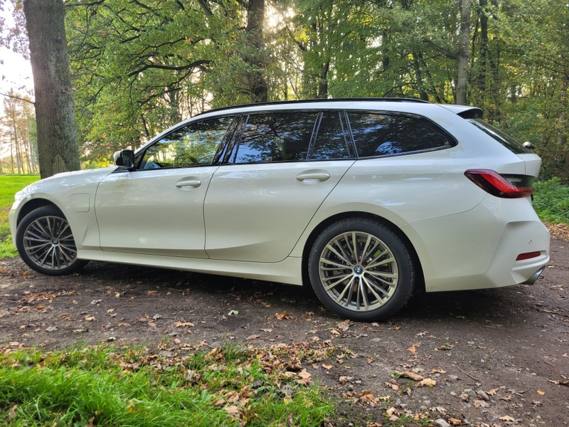 Afbeeldingslocatie: https://tweakers.net/i/j6Dw1c7F8cL7Sz_d71qxBSqe4aQ=/800x/filters:strip_icc():strip_exif()/f/image/rpDzuhNGSXN8En5td8P847Ue.jpg?f=fotoalbum_large