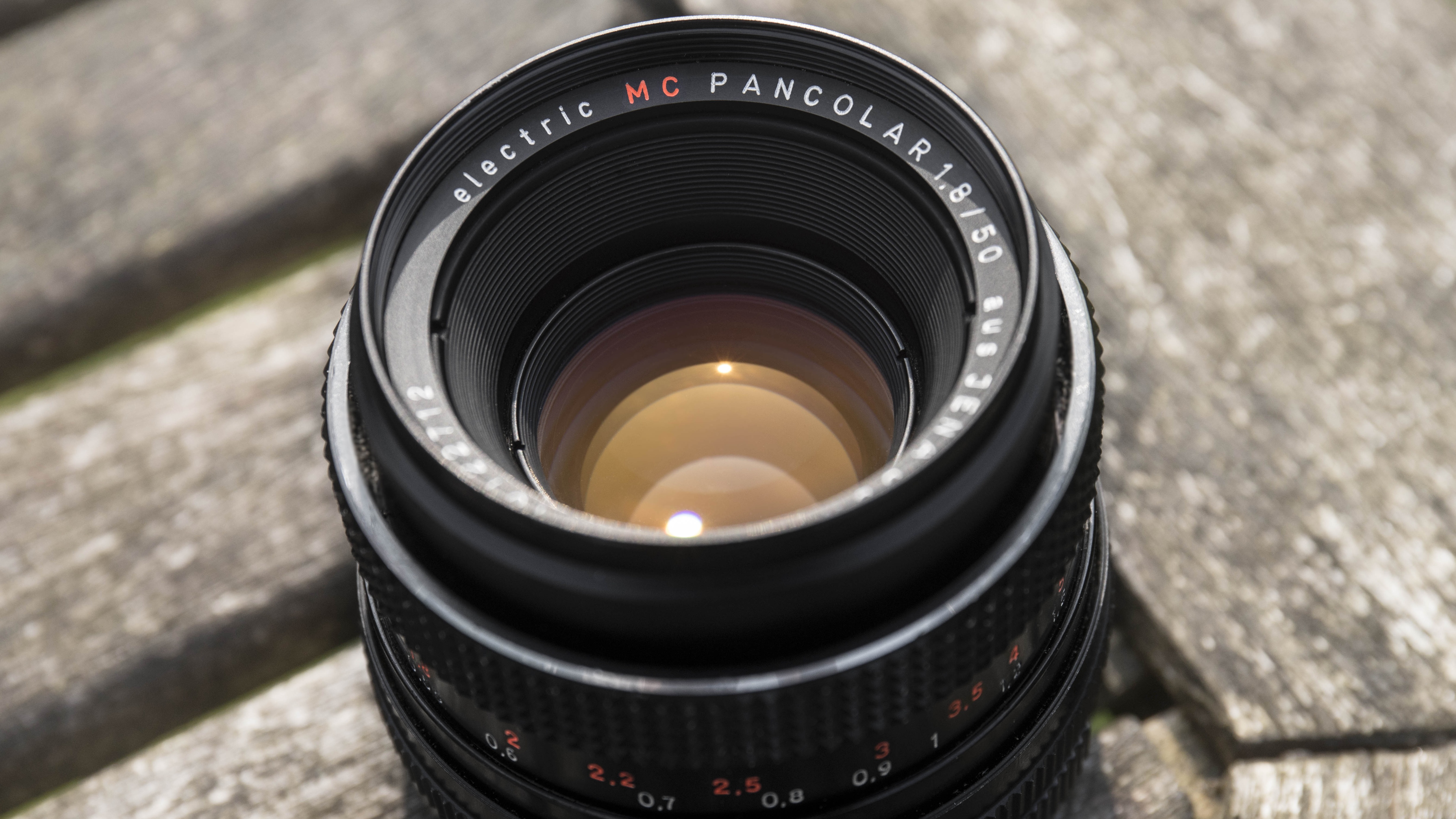 Carl Zeiss Jena 50mm 1.8 Pancolar MC - HackingDutchman - Product