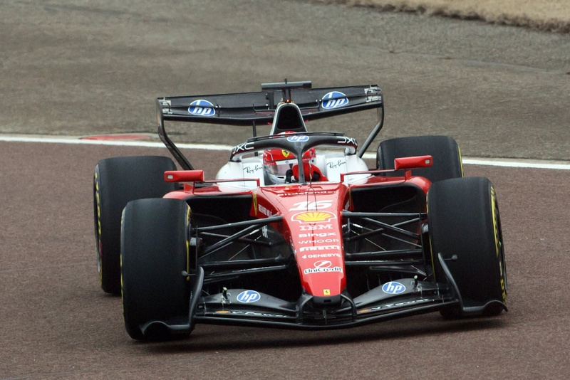 Afbeeldingslocatie: https://tweakers.net/i/j9mLj0BTTIxAEV1u2bgaS13Qrmw=/800x/filters:strip_icc():strip_exif()/f/image/2M3kgjIErEmiedCOeoigBkZd.jpg?f=fotoalbum_large