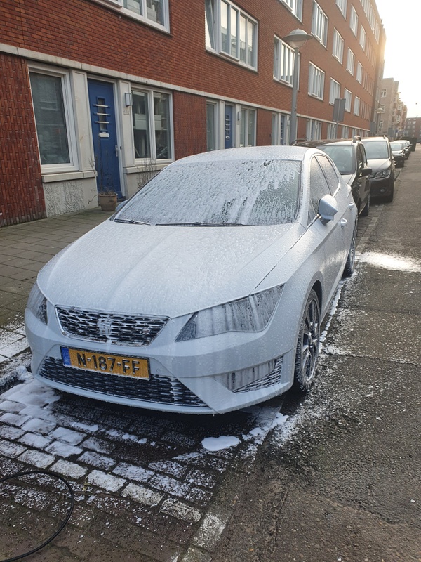 Afbeeldingslocatie: https://tweakers.net/i/jA687zlXfXZyTpDEgqXi6Ftelr8=/x800/filters:strip_icc():strip_exif()/f/image/lUBB91RpmvoIwUidTObGx6i1.jpg?f=fotoalbum_large