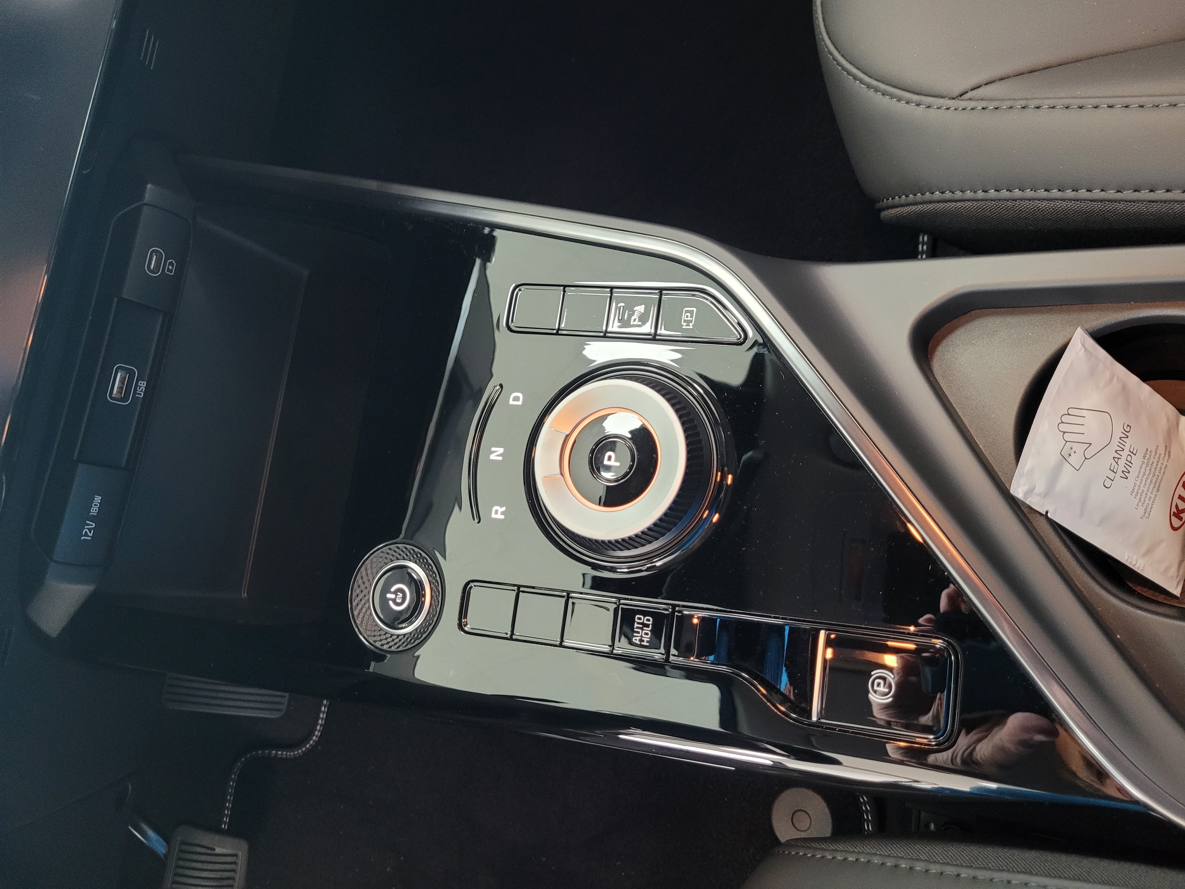 Afbeeldingslocatie: https://tweakers.net/i/jFW9iNODQ_c0c3eAaimUDR-WGuM=/full-fit-in/4920x3264/filters:max_bytes(3145728):no_upscale():strip_icc():fill(white):strip_exif()/f/image/892nXGqhlYBxy06b2cfCreLK.jpg?f=user_large