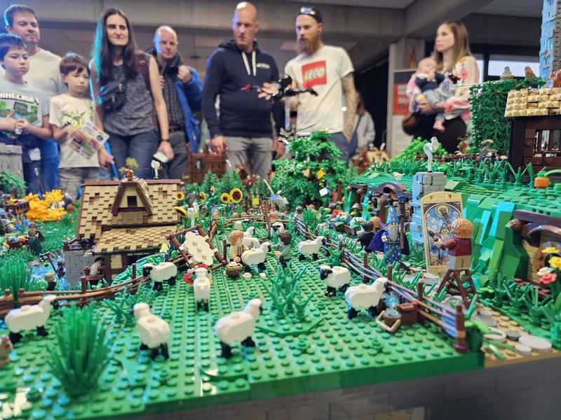 Afbeeldingslocatie: https://tweakers.net/i/jHOuLL7C7dT4UmzdcVyow1dXRY8=/800x/filters:strip_icc():strip_exif()/f/image/7oe4ScoWUL65yPPwGxiyRamb.jpg?f=fotoalbum_large