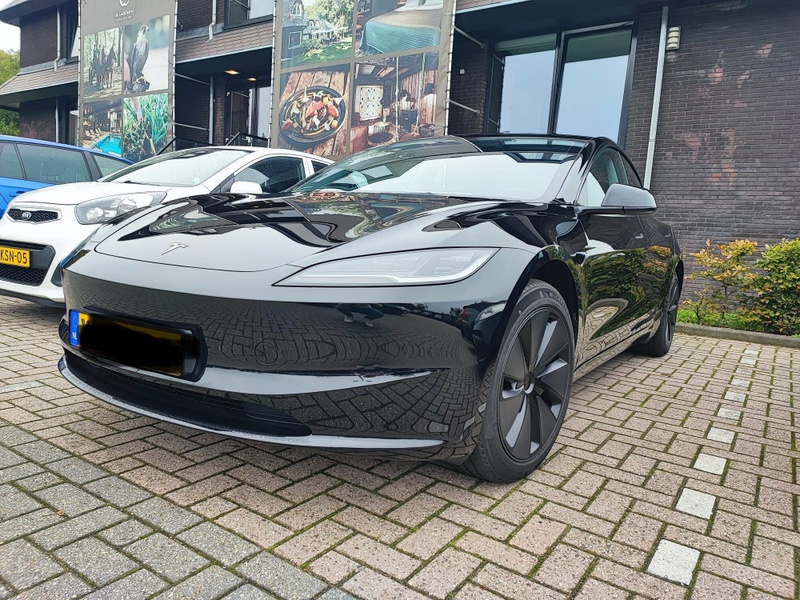 Afbeeldingslocatie: https://tweakers.net/i/jHwJXx3gcR--LvuMfIJOhIjx2F8=/800x/filters:strip_icc():strip_exif()/f/image/3saWbcb0ZM7GfI6JD4Bo0Vy0.jpg?f=fotoalbum_large