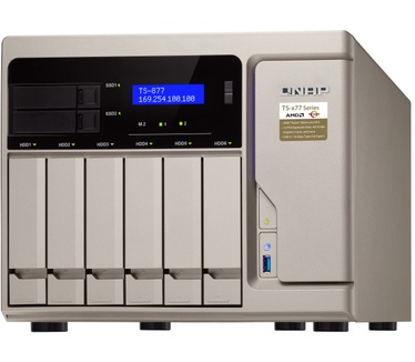 QNAP TS-877 (Ryzen 7-1700, 16GB ram)