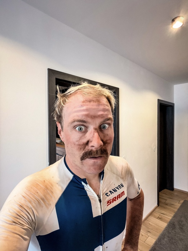 Afbeeldingslocatie: https://tweakers.net/i/jS6MuTi5_n8nGzpFzC8eV0dysWY=/x800/filters:strip_icc():strip_exif()/f/image/upEYb6oDwy9CuS22Nv5GKdeY.jpg?f=fotoalbum_large