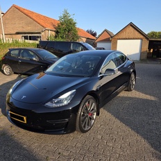 Afbeeldingslocatie: https://tweakers.net/i/jSA6-ZzYjI_3rUchVL5vYQsenO0=/232x232/filters:strip_icc():strip_exif()/f/image/fAmrHEhqoej4Tgv3veJ7xPFZ.jpg?f=fotoalbum_tile