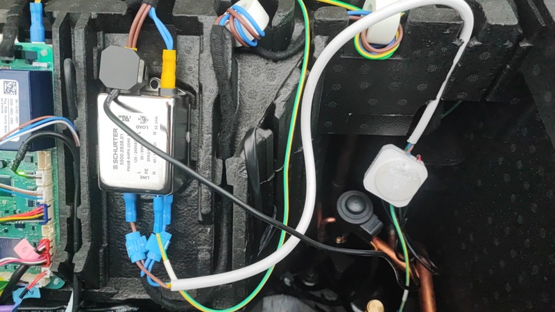 Afbeeldingslocatie: https://tweakers.net/i/jT2fm8YOnfzGmQOeVQMUE6Z-A7k=/800x/filters:strip_icc():strip_exif()/f/image/ayurngn7I9vSNGXWMnYO51eK.jpg?f=fotoalbum_large