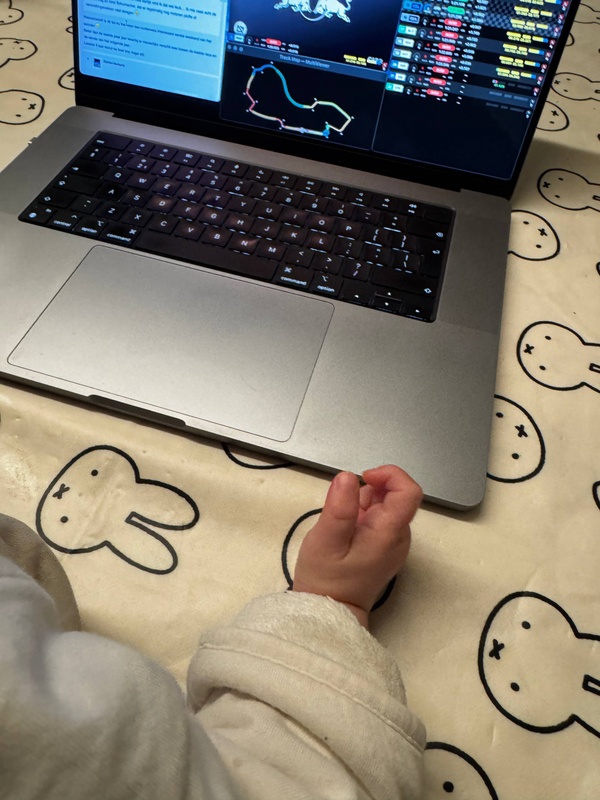 Afbeeldingslocatie: https://tweakers.net/i/jTmEQfPXyj46YfvPWq7rq-xmKwA=/x800/filters:strip_icc():strip_exif()/f/image/cXHbYnzzcdPIPs52nm1cwBRc.jpg?f=fotoalbum_large