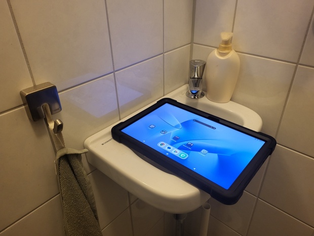 Afbeeldingslocatie: https://tweakers.net/i/jUuoK1w3kGF7_3KAcMUXFIOz1NQ=/620x/filters:strip_icc():strip_exif()/m/878181/1VrPMa7KLRYcAmV0vneH8Y4TQUpwzMy9i4fm9qeonB3eIn3Ini.jpeg?f=620xauto