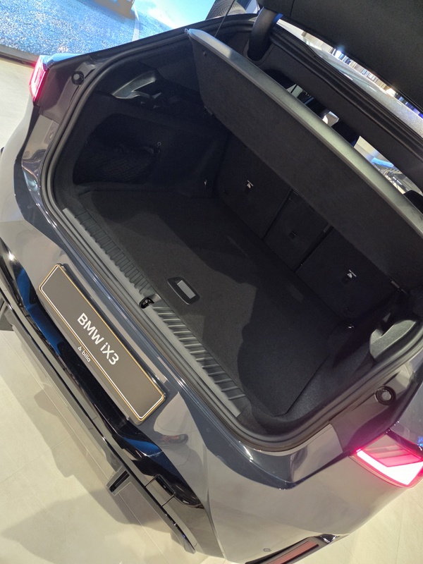 Afbeeldingslocatie: https://tweakers.net/i/jUxjcX5CswG_DoyWoMjDm55V43M=/x800/filters:strip_icc():strip_exif()/f/image/WUfrO86CSfCd3joDKLqO7kHP.jpg?f=fotoalbum_large