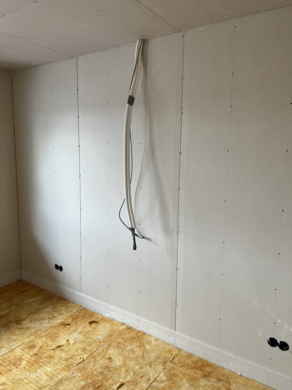 Afbeeldingslocatie: https://tweakers.net/i/jYoUbMSqg71-7ng1GrQgsGPELxc=/x800/filters:strip_icc():strip_exif()/f/image/rHS8yEIX31y8K2I7EFCwkDHX.jpg?f=fotoalbum_large