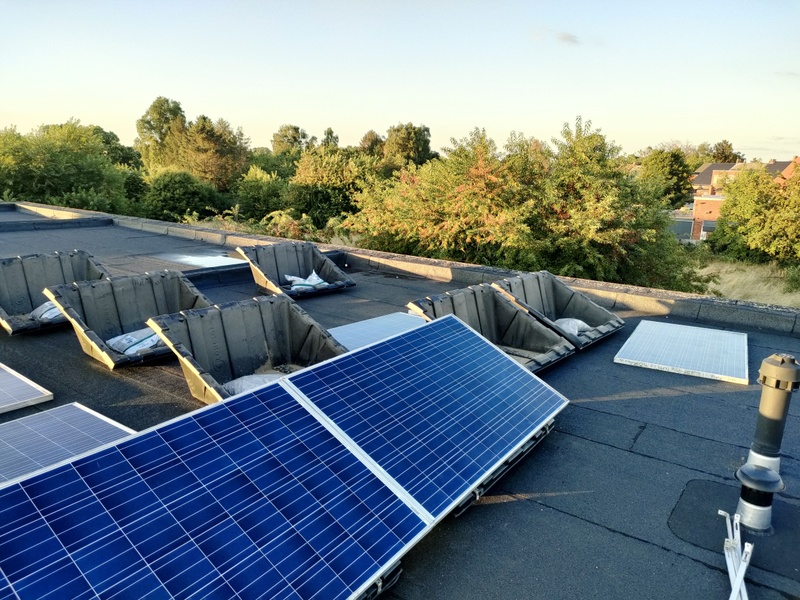 Afbeeldingslocatie: https://tweakers.net/i/jahmLfIm731tWNSrgipzLVMfoPg=/800x/filters:strip_icc():strip_exif()/f/image/nLOkDOmEf0dSlIwgol8bAaDe.jpg?f=fotoalbum_large