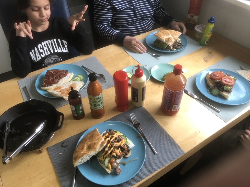 Afbeeldingslocatie: https://tweakers.net/i/jbJPgLXbhGwz7VF29fKwVEMQfP0=/800x/filters:strip_icc():strip_exif()/f/image/h4dNIM76ZB9mF3Kr5gcKmjZ6.jpg?f=fotoalbum_large