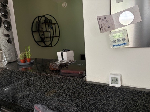 Afbeeldingslocatie: https://tweakers.net/i/jefeW-SBiURy3dHbl4I4snDFdR0=/fit-in/4920x3264/filters:max_bytes(3145728):no_upscale():strip_icc():strip_exif()/f/image/HTkeYKVrLxAfGowuCWHNv4oG.jpg?f=user_large