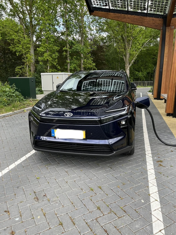 Afbeeldingslocatie: https://tweakers.net/i/jhH2J-pECt1iInsL1kOmR6wUhLo=/x800/filters:strip_icc():strip_exif()/f/image/W17wocpUl9YvoivTJXAkc4id.jpg?f=fotoalbum_large