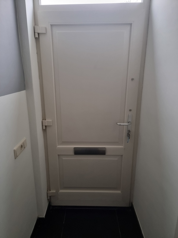 Afbeeldingslocatie: https://tweakers.net/i/jhhPe7kyX7BYkPRCJIOeKXrHL-A=/x800/filters:strip_icc():strip_exif()/f/image/04rFCBOUeLLANckhARdqUNaE.jpg?f=fotoalbum_large