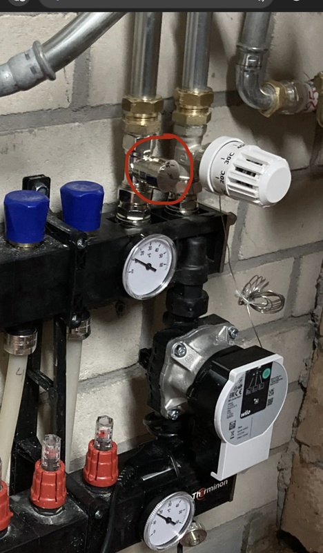 Afbeeldingslocatie: https://tweakers.net/i/jjuJQVgjivI_s_tFfE2J9iuAvRU=/x800/filters:strip_icc():strip_exif()/f/image/NPBduH4lXDit7QJVha5bGMkb.jpg?f=fotoalbum_large