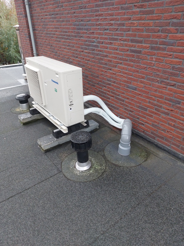 Afbeeldingslocatie: https://tweakers.net/i/jmYK3TygXeynwXtNB5rhzmw0_yQ=/x800/filters:strip_icc():strip_exif()/f/image/TUZdu40dndVDamqDL0GbdYm1.jpg?f=fotoalbum_large