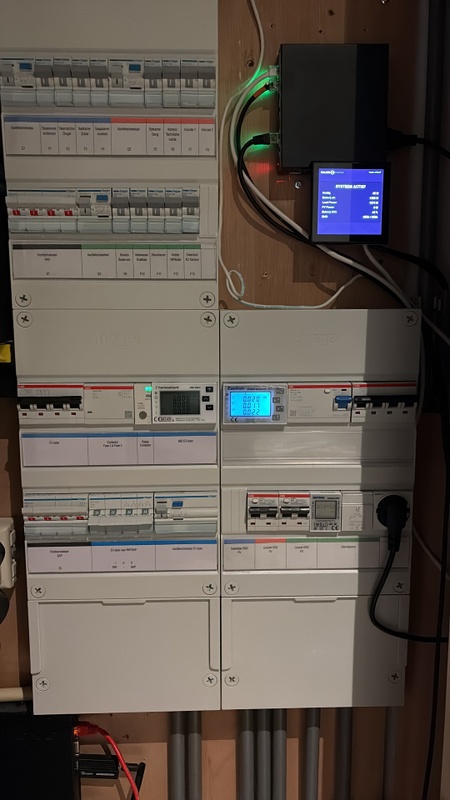 Afbeeldingslocatie: https://tweakers.net/i/jpxioYauFj7v0rA_izT4J8xIhlo=/x800/filters:strip_icc():strip_exif()/f/image/TZGWN6RaGF7MxvXKaFP6u3eM.jpg?f=fotoalbum_large