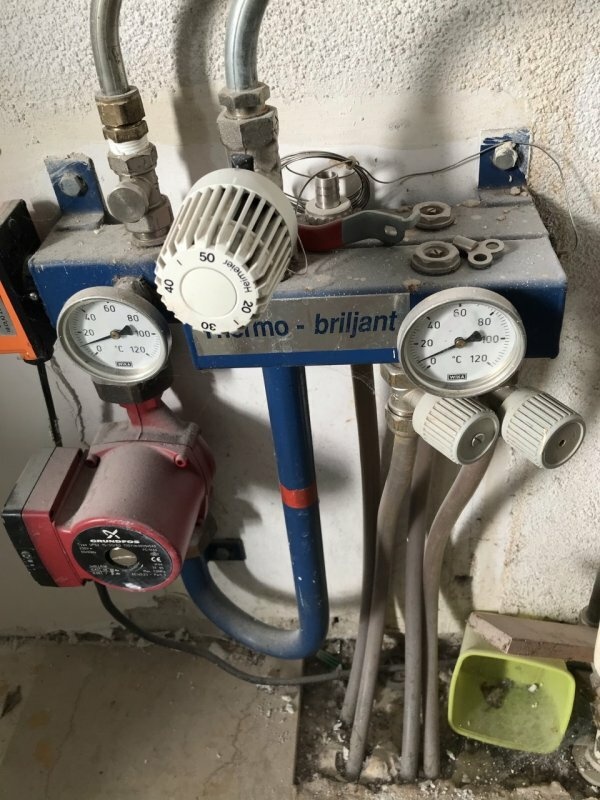 Afbeeldingslocatie: https://tweakers.net/i/jyXZ0VQNclJ6NljtBWVTydAZUzs=/full-fit-in/4920x3264/filters:max_bytes(3145728):no_upscale():strip_icc():fill(white):strip_exif()/f/image/YgqEsGP7xWr3K0qIVA3wmgi3.jpg?f=user_large