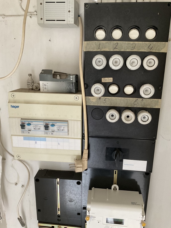 Afbeeldingslocatie: https://tweakers.net/i/jz2bj1NyNIbhKBV0hHx9dv48At0=/x800/filters:strip_icc():strip_exif()/f/image/7SUOEBh8cw3hPxS6ZH3lXXnK.jpg?f=fotoalbum_large