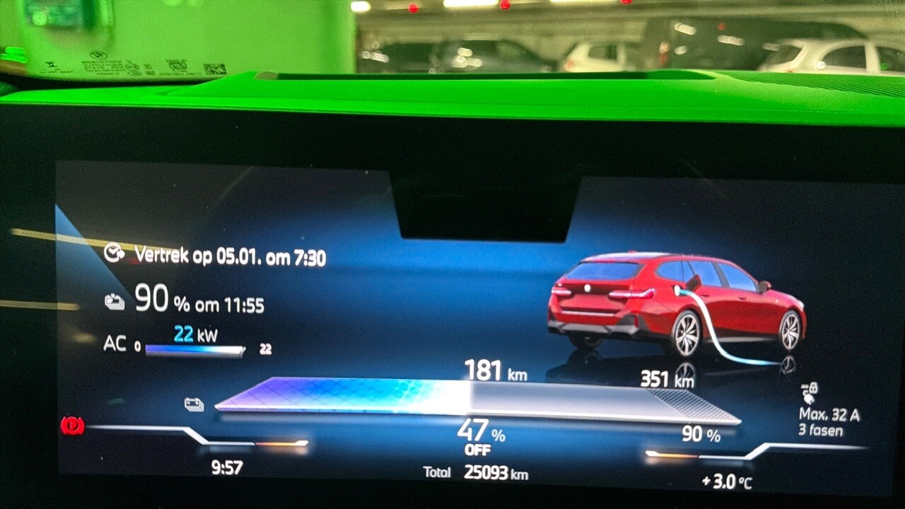 Afbeeldingslocatie: https://tweakers.net/i/k1TlURg5DIIymh2NCX_VEgLzwds=/fit-in/4920x3264/filters:max_bytes(3145728):no_upscale():strip_icc():strip_exif()/f/image/cSotPGE76pRUPTSinq0yO8DG.jpg?f=user_large