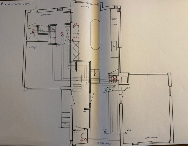 Afbeeldingslocatie: https://tweakers.net/i/k1ty4DCXfq7mVDZ-j0HFmKSfH3o=/800x/filters:strip_icc():strip_exif()/f/image/fFPCArSZaCyGWRKrhhU2fZdq.jpg?f=fotoalbum_large