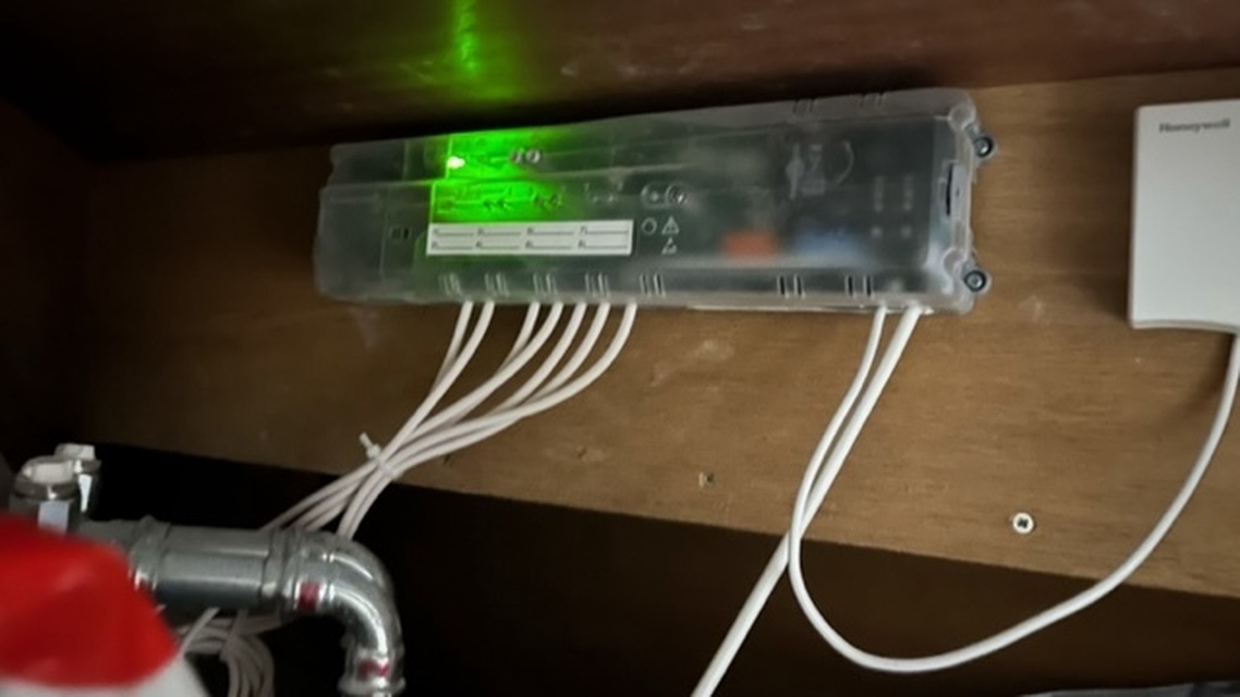 Afbeeldingslocatie: https://tweakers.net/i/k30FDCwhgPy5A2Q8_3bFfwNy0dw=/full-fit-in/4920x3264/filters:max_bytes(3145728):no_upscale():strip_icc():fill(white):strip_exif()/f/image/mLKxI9VkHidCNqgCh7KgC6dJ.jpg?f=user_large