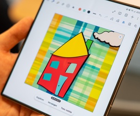 Samsung Galaxy Z Fold6 - Sketch to Image
