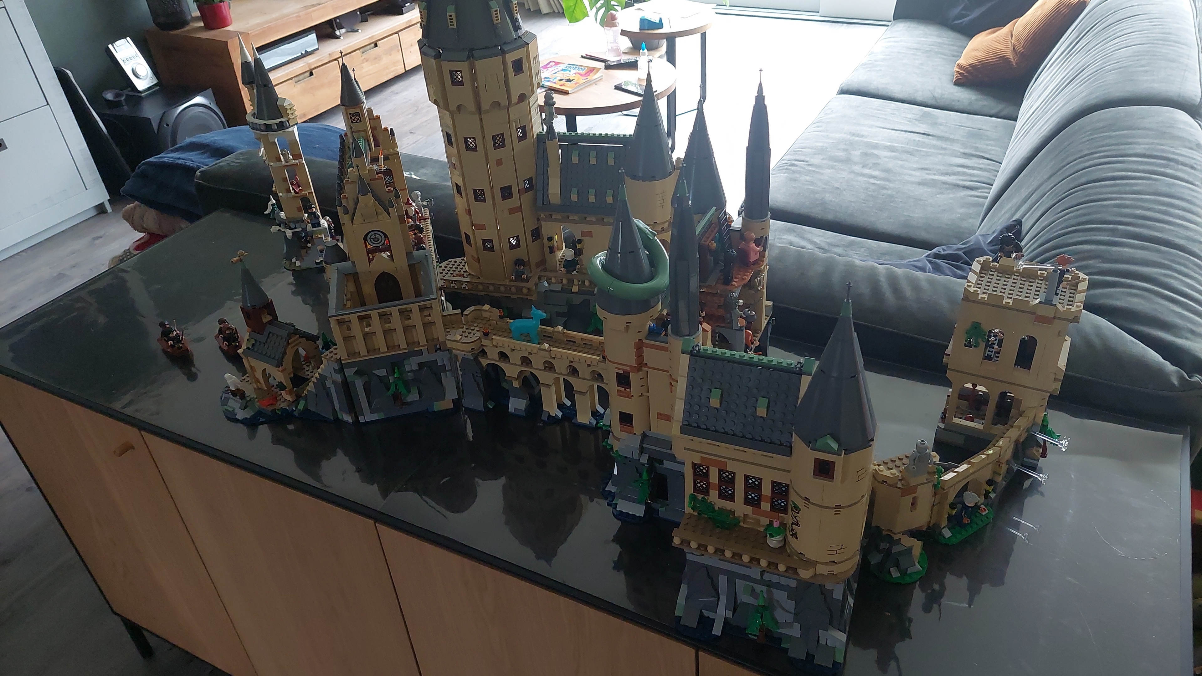 Afbeeldingslocatie: https://tweakers.net/i/k8zi61uwmjonc0tOQStbedyWcPU=/fit-in/4920x3264/filters:max_bytes(3145728):no_upscale():strip_icc():strip_exif()/f/image/vFhgi78p9W5NlwW9zo3g4lSo.jpg?f=user_large