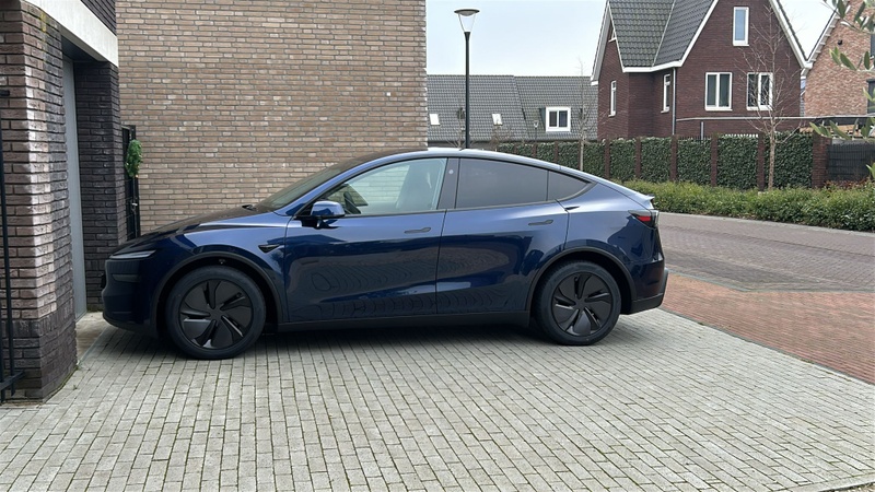 Afbeeldingslocatie: https://tweakers.net/i/k995Q9QPdklxLwxoGJzXLNGZxKQ=/800x/filters:strip_icc():strip_exif()/f/image/yl3NvixmKhq8Gz5ww2jfInYf.jpg?f=fotoalbum_large