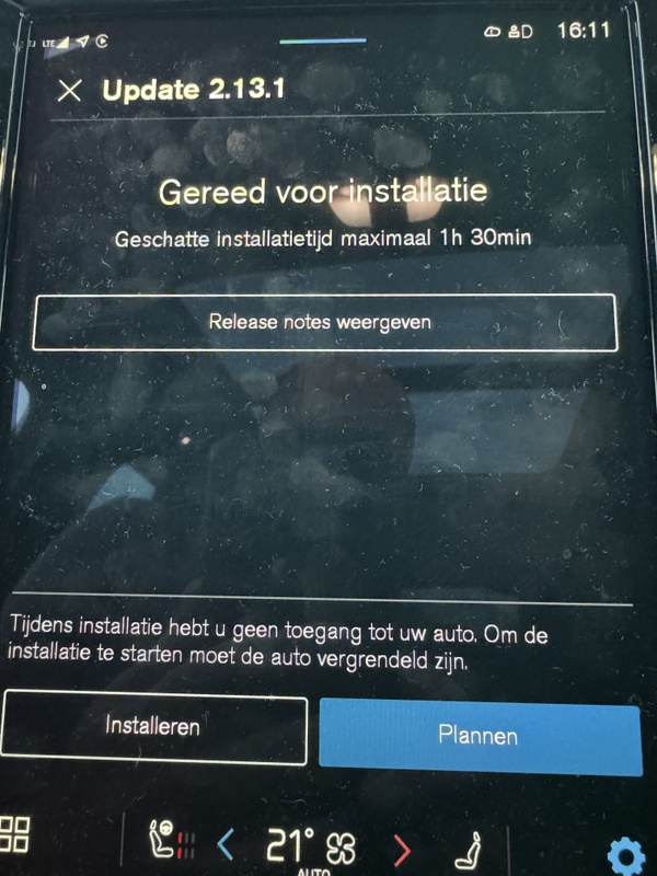 Afbeeldingslocatie: https://tweakers.net/i/k9BpGN55M85NvKJFVO66NgU95r0=/x800/filters:strip_icc():strip_exif()/f/image/OBjWxTu46iBp2siOI4Dj8sJO.jpg?f=fotoalbum_large