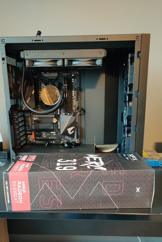 Afbeeldingslocatie: https://tweakers.net/i/kDpfXQLMnwKhjuYD21R6Onsb2AY=/x800/filters:strip_icc():strip_exif()/f/image/ziovCSL2iGz0jBLRAdqicLby.jpg?f=fotoalbum_large