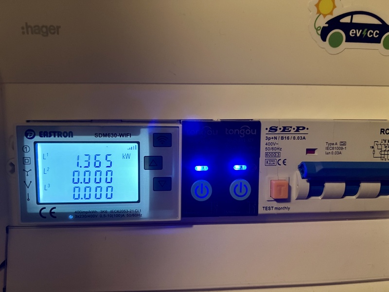 Afbeeldingslocatie: https://tweakers.net/i/kLsi9yQ6OjNdw28BCqtU158j6as=/800x/filters:strip_icc():strip_exif()/f/image/JJeKjPyj4jb8bNjBxfol7hNj.jpg?f=fotoalbum_large