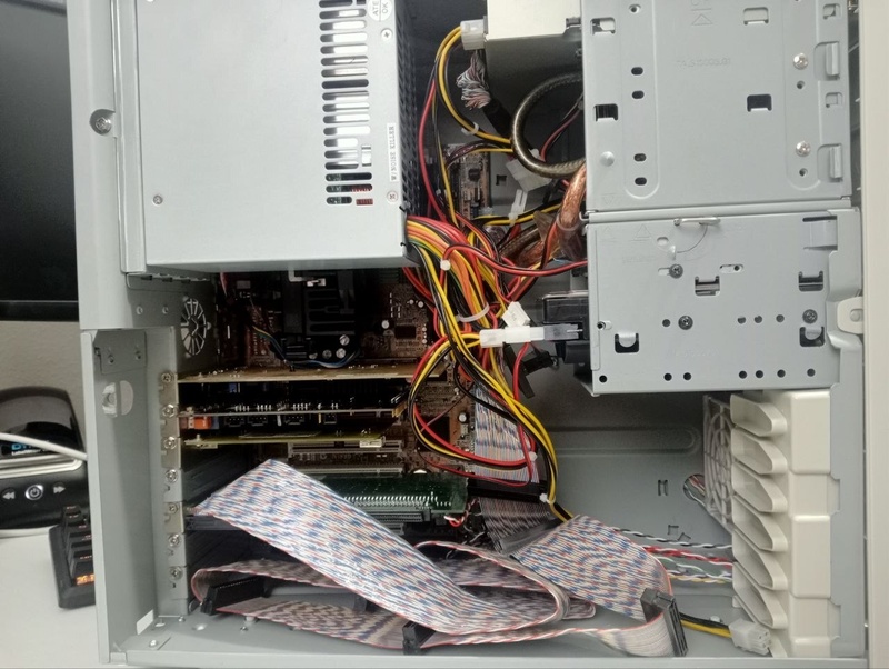 Afbeeldingslocatie: https://tweakers.net/i/kMxyeBBpqlQS9korvxpO6C9EYAg=/800x/filters:strip_icc():strip_exif()/f/image/U0JwPmX11Dtu2m85X8OZhBFt.jpg?f=fotoalbum_large