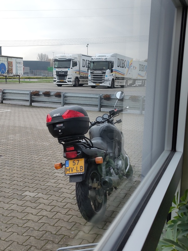 Afbeeldingslocatie: https://tweakers.net/i/kUNAdUUhObJOrZdSDTFTe-RmnhI=/x800/filters:strip_icc():strip_exif()/f/image/KJ1lkXeNoDcbhryqzDx1Q43i.jpg?f=fotoalbum_large