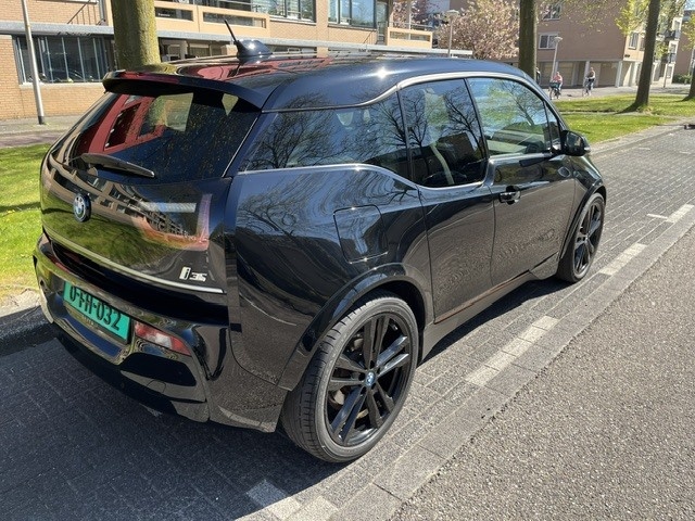Afbeeldingslocatie: https://tweakers.net/i/k_0VwwCQzVRUrGXjNZnO2H0zTGw=/fit-in/4920x3264/filters:max_bytes(3145728):no_upscale():strip_icc():strip_exif()/f/image/FaWu18YhxJpnqoxOaFH3nhic.jpg?f=user_large