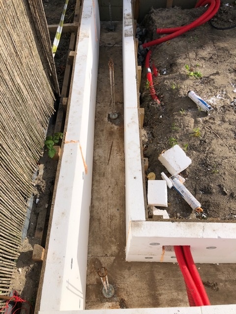 Afbeeldingslocatie: https://tweakers.net/i/kbJeGXSFaMg5rsVBhBx4XvZ37Ec=/fit-in/4920x3264/filters:max_bytes(3145728):no_upscale():strip_icc():strip_exif()/f/image/nVhkzTLCQnDSYIzI1If013rd.jpg?f=user_large