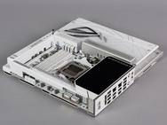 ASUS ROG Crosshair X870E Glacial