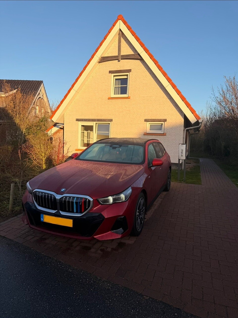 Afbeeldingslocatie: https://tweakers.net/i/kej3T5PL_zJivqdtpkNEBjbkXUw=/fit-in/4920x3264/filters:max_bytes(3145728):no_upscale():strip_icc():strip_exif()/f/image/u2vJQnTiRFV90qENldpRAid2.jpg?f=user_large