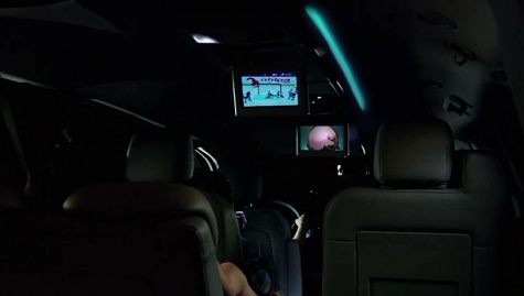 Rear Seat Video in Dodge Grand Caravan Rear Seat Video in Dodge Grand Caravan