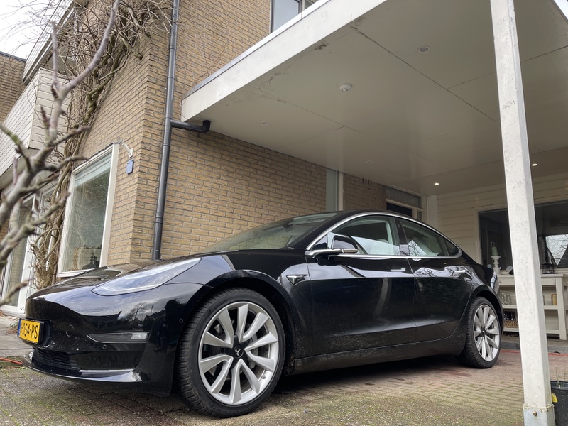 Afbeeldingslocatie: https://tweakers.net/i/kgJWSfHgUPuq_j1RE3E4NTUbjKE=/800x/filters:strip_icc():strip_exif()/f/image/8VjHlxUrTS4GaWTxAArtn8gy.jpg?f=fotoalbum_large