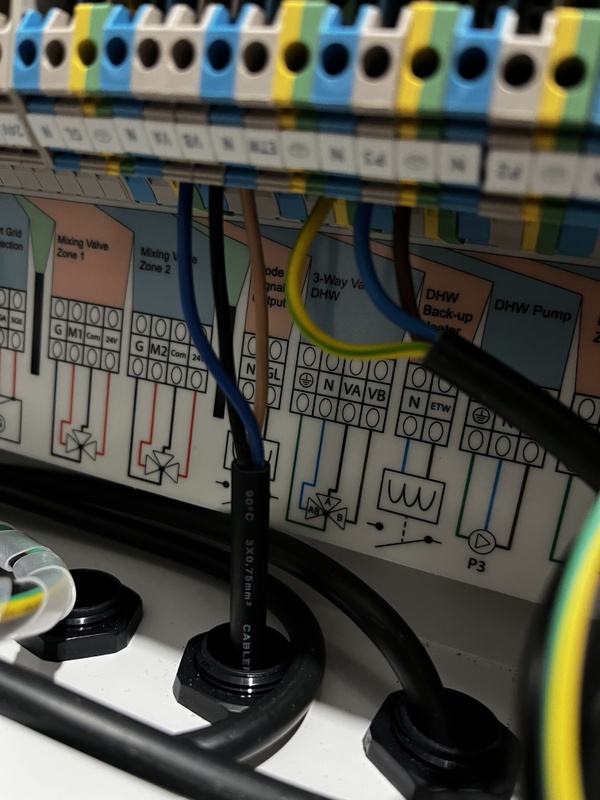 Afbeeldingslocatie: https://tweakers.net/i/kgfZypwoDx3sRSwiFs1eAT_4fxQ=/x800/filters:strip_icc():strip_exif()/f/image/Jsr0EtNMhfkpuiN6mcM0nyC2.jpg?f=fotoalbum_large