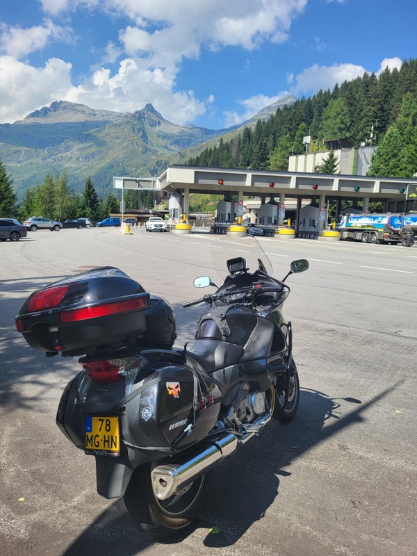 Afbeeldingslocatie: https://tweakers.net/i/kifJ88TVTa7CdyKUIiXs6ZJqwHc=/x800/filters:strip_icc():strip_exif()/f/image/pZnisfzGWwGOqwnC1eoQGdhp.jpg?f=fotoalbum_large