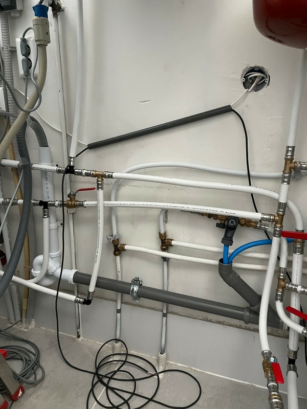 Afbeeldingslocatie: https://tweakers.net/i/kj_xY_KaGAno-rDxFkRDMiDGKR8=/x800/filters:strip_icc():strip_exif()/f/image/1upYkaVKHoN2Stv1vLONK61X.jpg?f=fotoalbum_large