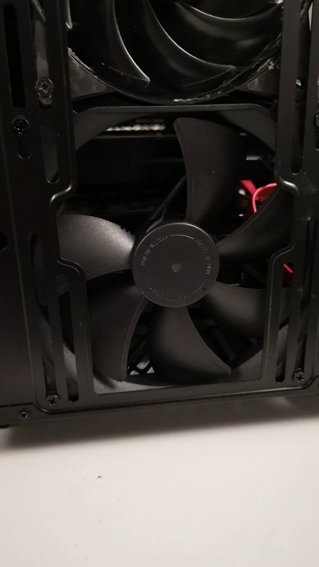 Afbeeldingslocatie: https://tweakers.net/i/kl3FxEbxrTkCpsgD2uGRge1-xn0=/x800/filters:strip_icc():strip_exif()/f/image/lVlW4dcyZVyCGAfTUDBbJEFv.jpg?f=fotoalbum_large