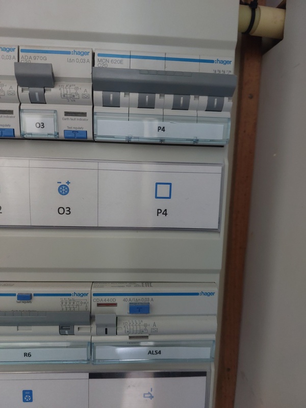 Afbeeldingslocatie: https://tweakers.net/i/km8xvhHMMv8-ojDNeuOYgBggTxw=/x800/filters:strip_icc():strip_exif()/f/image/Gxt5wxcklc8ra8PuVJzSOn2B.jpg?f=fotoalbum_large