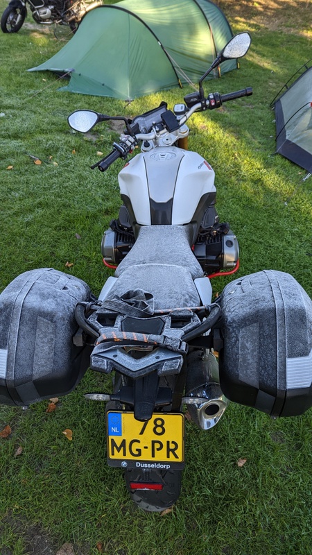 Afbeeldingslocatie: https://tweakers.net/i/koyhpB39jgTMcLD7jI_tQArnBL0=/x800/filters:strip_icc():strip_exif()/f/image/qQLr0VJyyaTZERWgkpLB2mAQ.jpg?f=fotoalbum_large