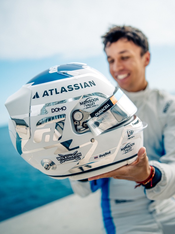 Afbeeldingslocatie: https://tweakers.net/i/ksBDQ0hfhKOpFxFr7_skUvsGAN8=/x800/filters:strip_icc():strip_exif()/f/image/fhfygZ4JBQjjztEaCXMUzbBC.jpg?f=fotoalbum_large